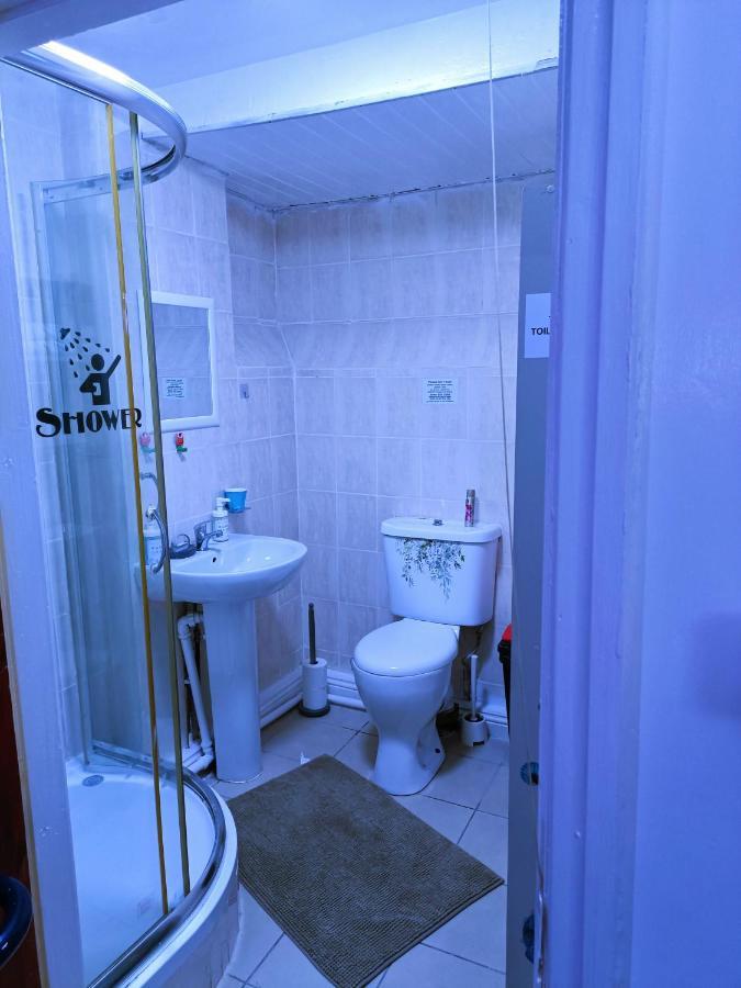 Homestay Bedspace Birmingham Buitenkant foto